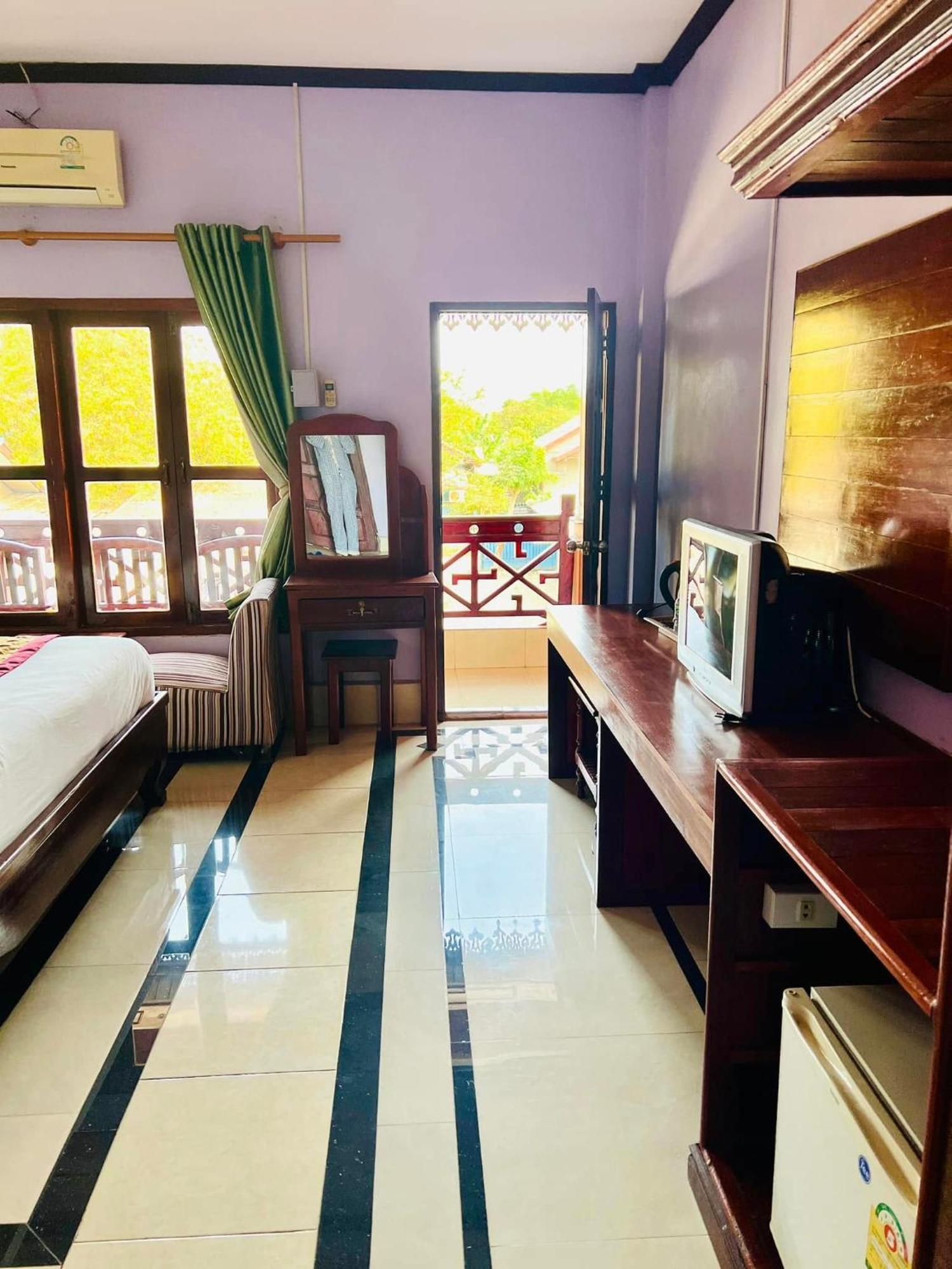 Khampaseuth Hotel Vang Vieng Eksteriør bilde